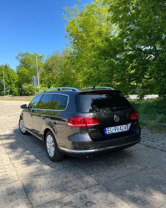 Volkswagen Passat cena 36400 przebieg: 234400, rok produkcji 2014 z Łódź małe 326